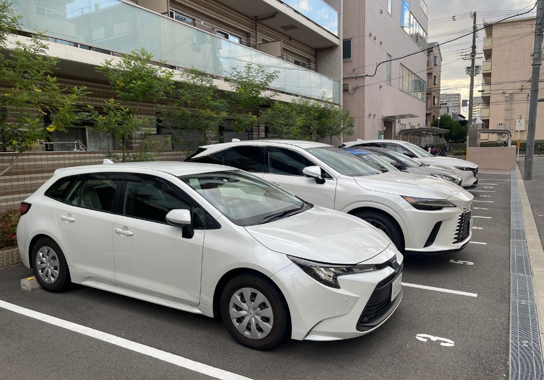 お車でお越しの方